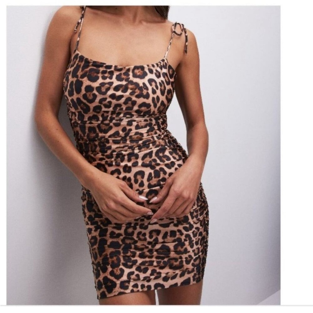 Good American Leopard Ruched Mini Dress
Size 4
